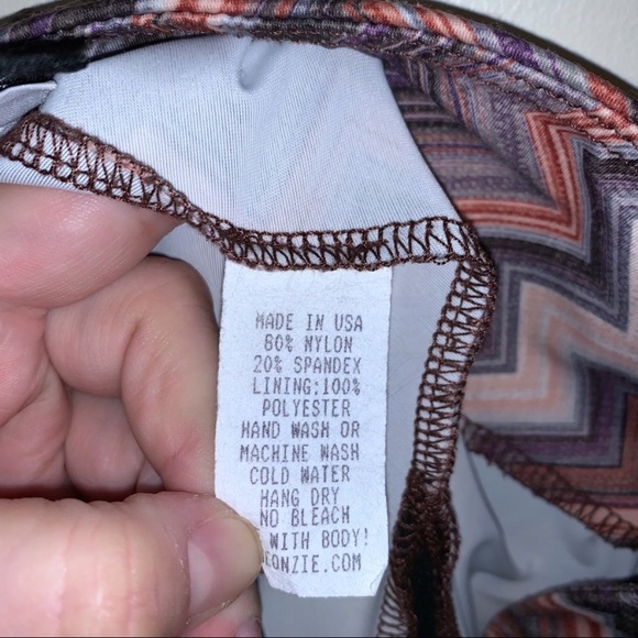 EUC Onzie Chevron Print Full Length Workout Leggings - Picture 8 of 8